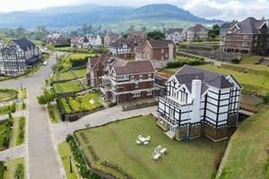 LITTLE ENGLEND : කුඩා එංගලන්තය