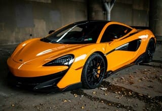 McLAREN：McLaren is know for Extreme performance,lightweight engineering and FORMULA 1 TECHNOLOGY